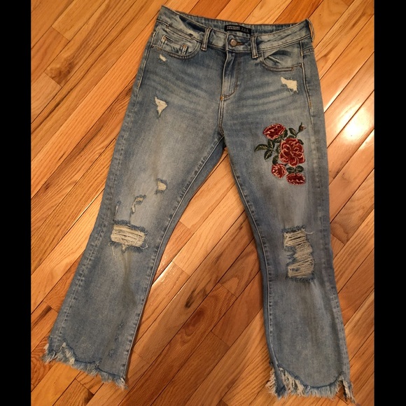 Zara embroidered jeans - Picture 1 of 3